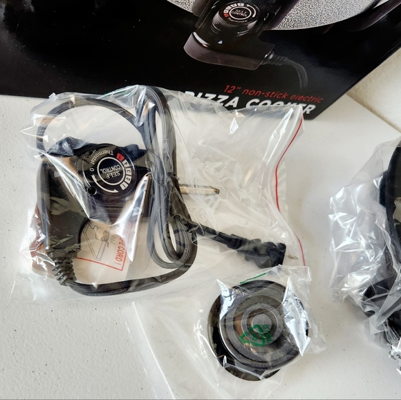 Parini 12" Non-Stick Electric Pizza Cooker - Picture 4 of 6